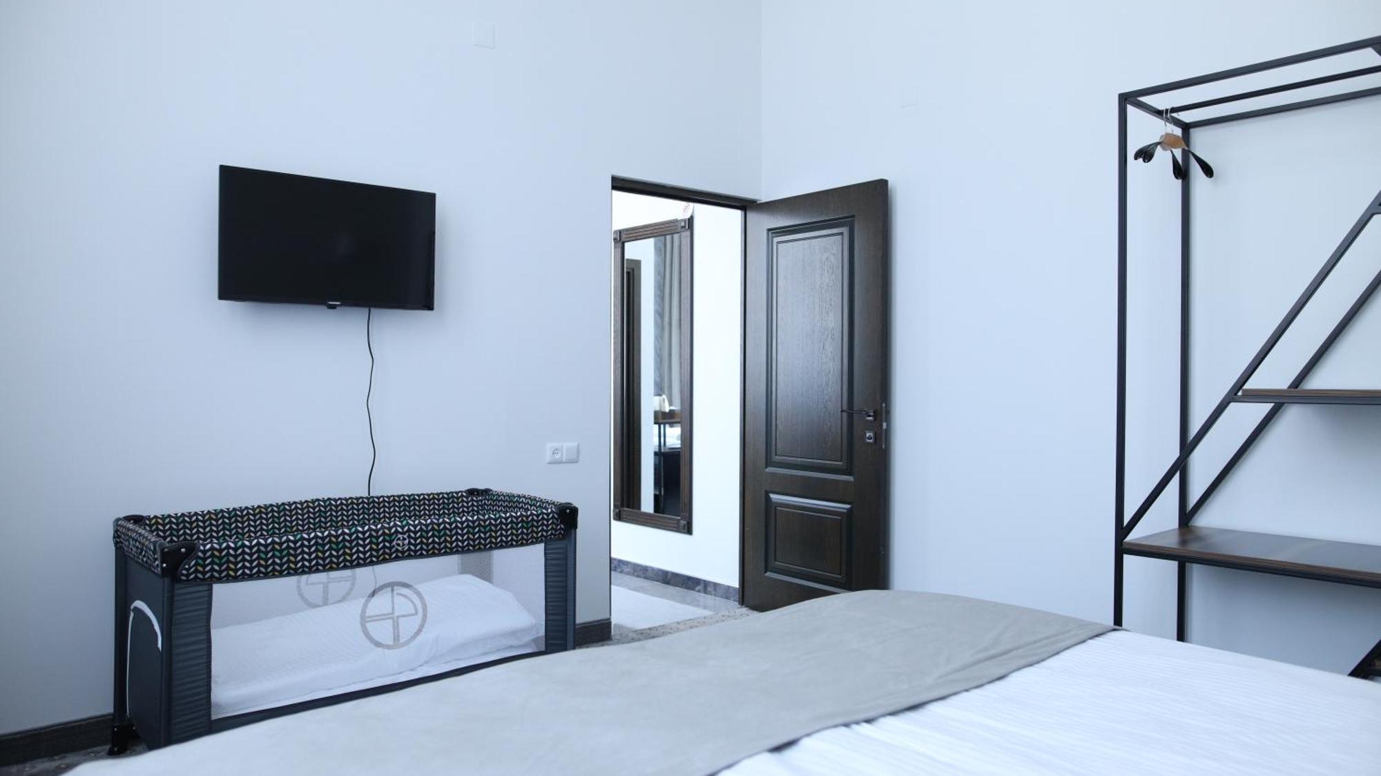 Bmg Hotel By Grigoryans Group Goris Extérieur photo