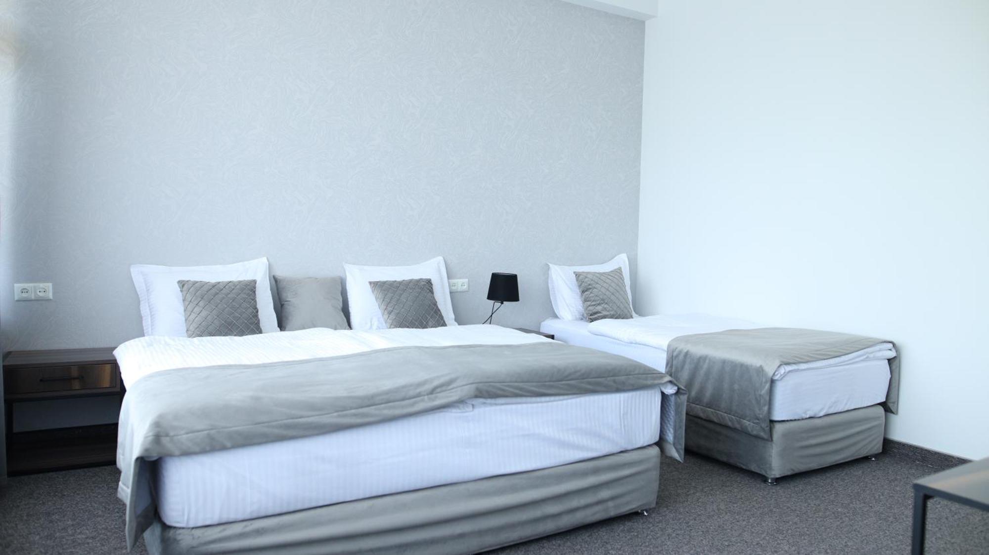 Bmg Hotel By Grigoryans Group Goris Extérieur photo