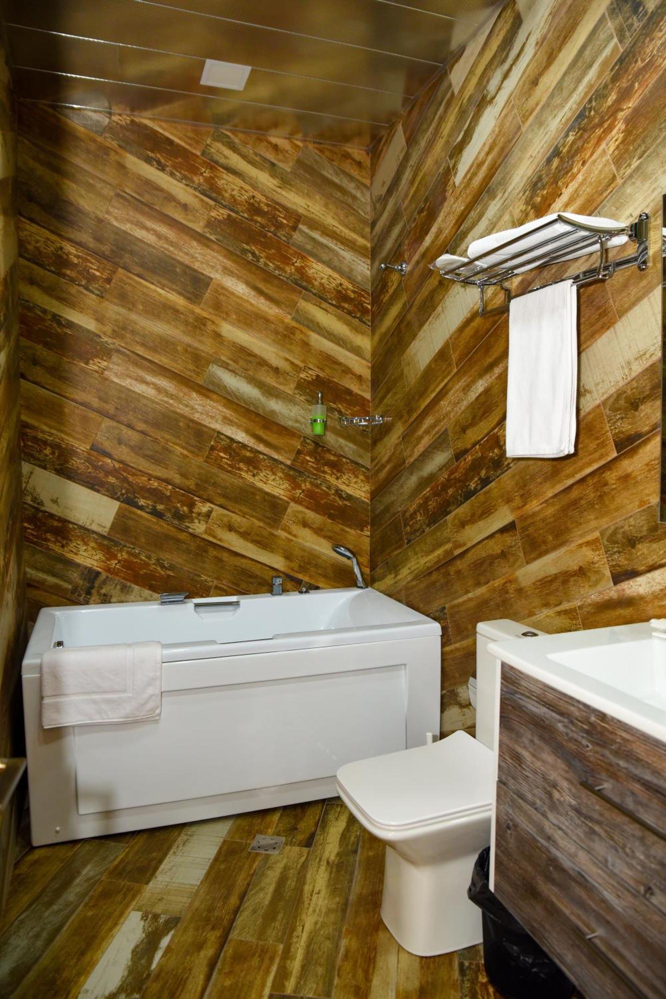 Bmg Hotel By Grigoryans Group Goris Extérieur photo