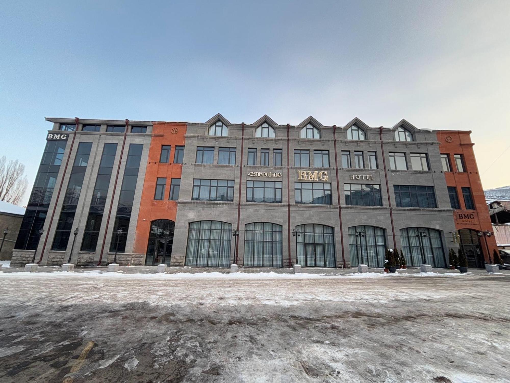 Bmg Hotel By Grigoryans Group Goris Extérieur photo